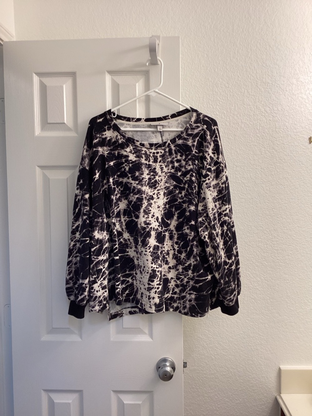 Rachel Comey Black & White Tie-Dye Pullover Sweatshirt